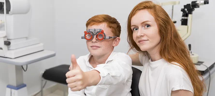 Можно ли исправить косоглазие у ребенка без операции, только очками и визуальной терапией?