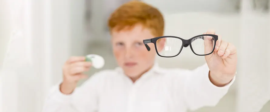 Очки у ребенка должны быть всегда